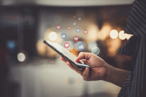 Social Media Mistakes That Can Hurt Your Kansas or Missouri Divorce Case