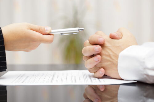 What Happens If My Spouse Will Not Sign the Divorce Papers in Kansas City?